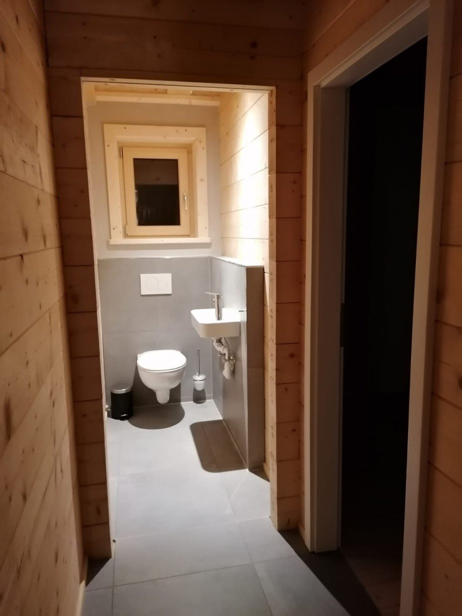 G�ste WC Haus Aidling