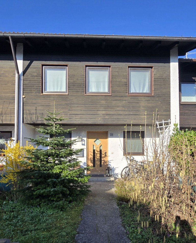 Herzlich Willkommen! Murnau am Staffelsee Reihenmittelhaus ***Erfolgreich verkauft!***: Reihenmittelhaus Murnau-Weindorf! R-eell. R-uhig. R-iesenchance!