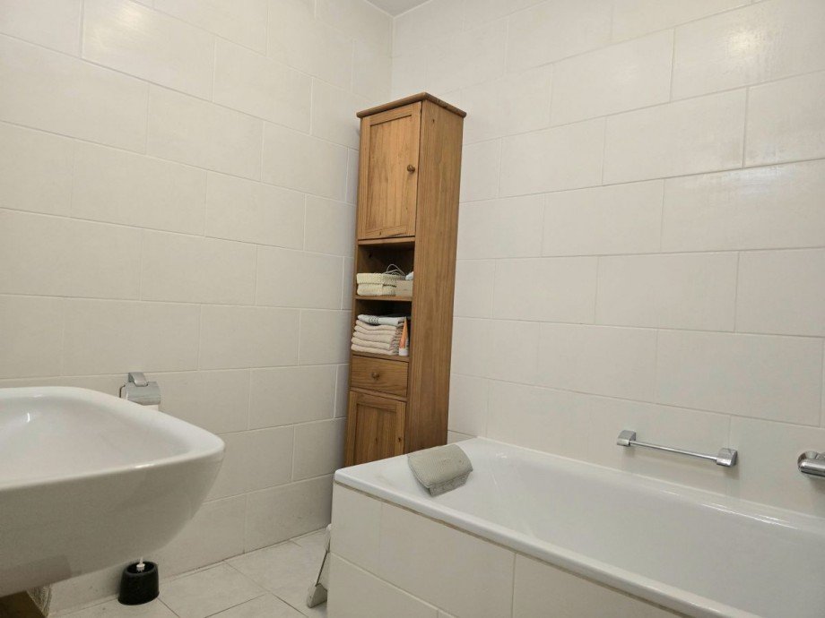 Bad mit Badewanne Reihenmittelhaus Murnau am Staffelsee