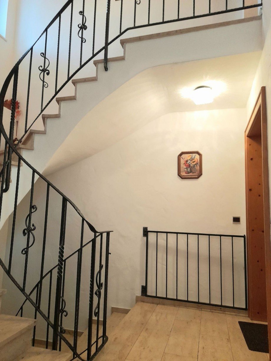 Wildsteig Treppenhaus Wohnung Wildsteig