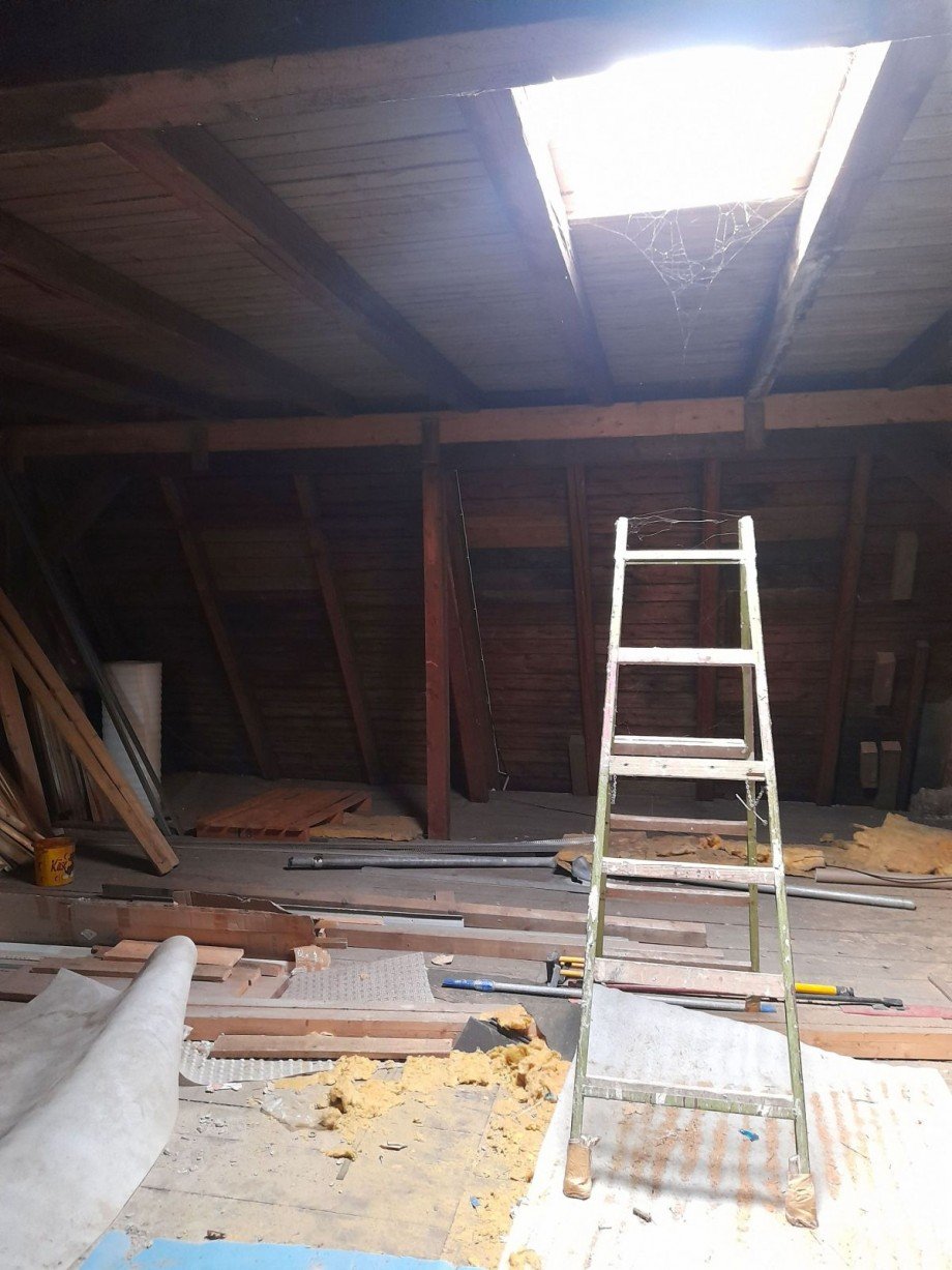 Viel Potential: Speicher ausbaubar! Mehrfamilienhaus Auerbach im Vogtland