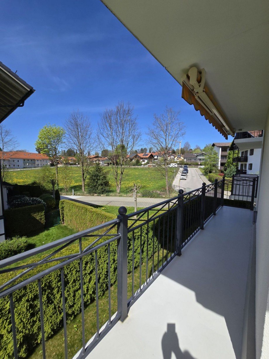 Herrliche Blickachsen vom Balkon Etagenwohnung Murnau am Staffelsee
