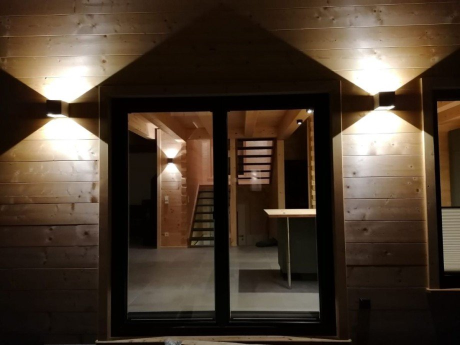 Atmosph�risches Treppenhaus von au�en Haus Aidling